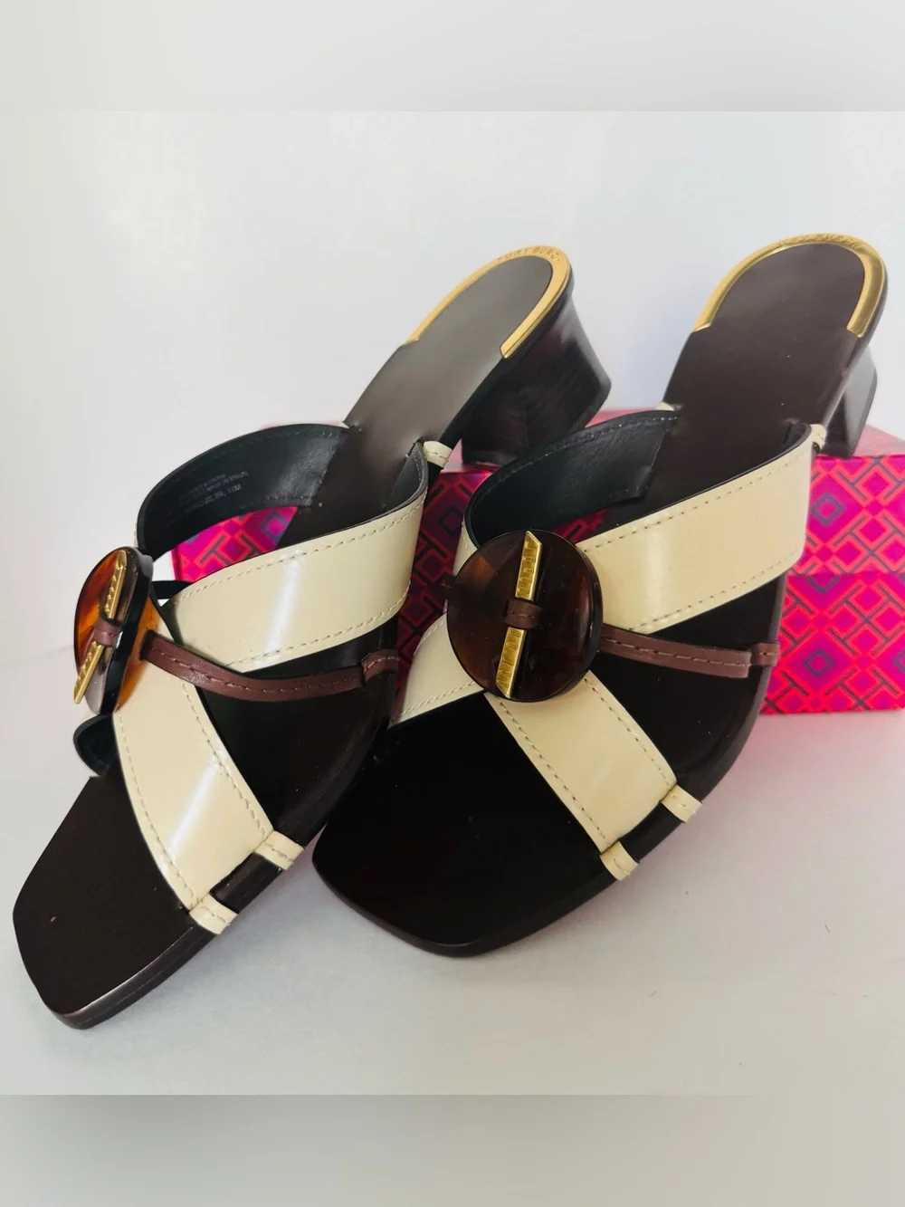 Tory Burch signature tory